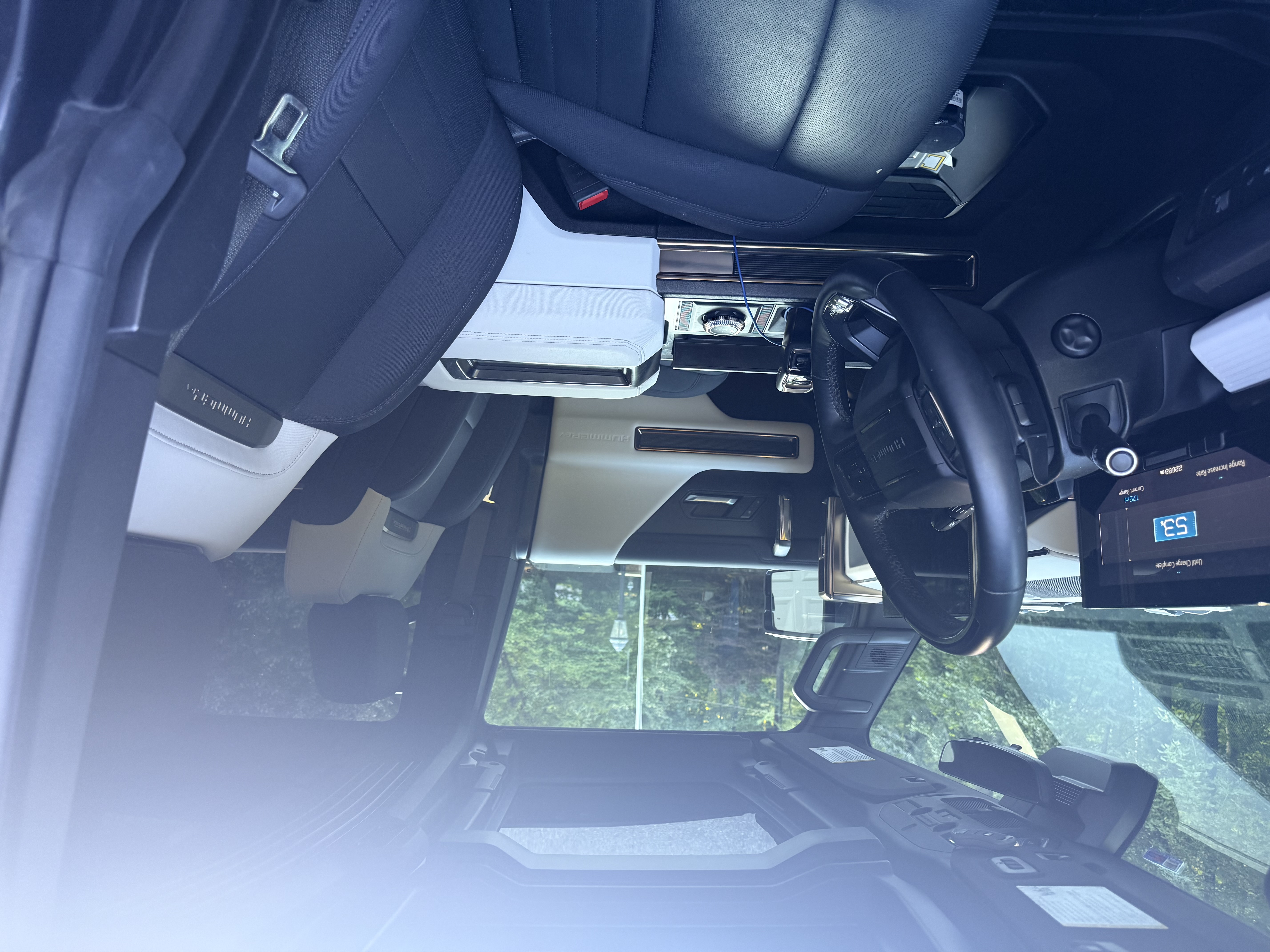 Used 2025 GMC Hummer EV 3X w/ LPO, Dark Essentials Package AWD/4WD image 6