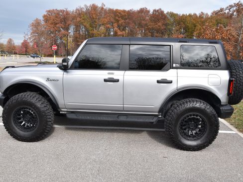 Used 2022 Ford Bronco Badlands image 18