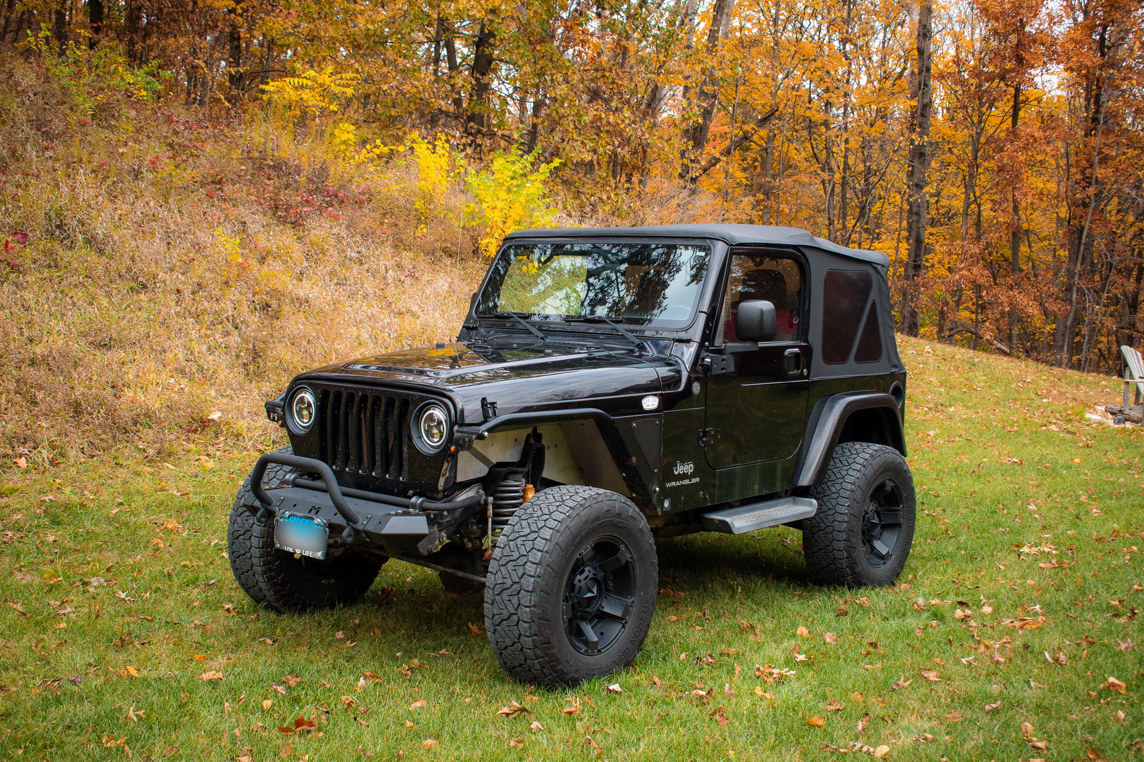 Used 2004 Jeep Wrangler SE w/ Ecco Tire & Wheel Group AWD/4WD image 2