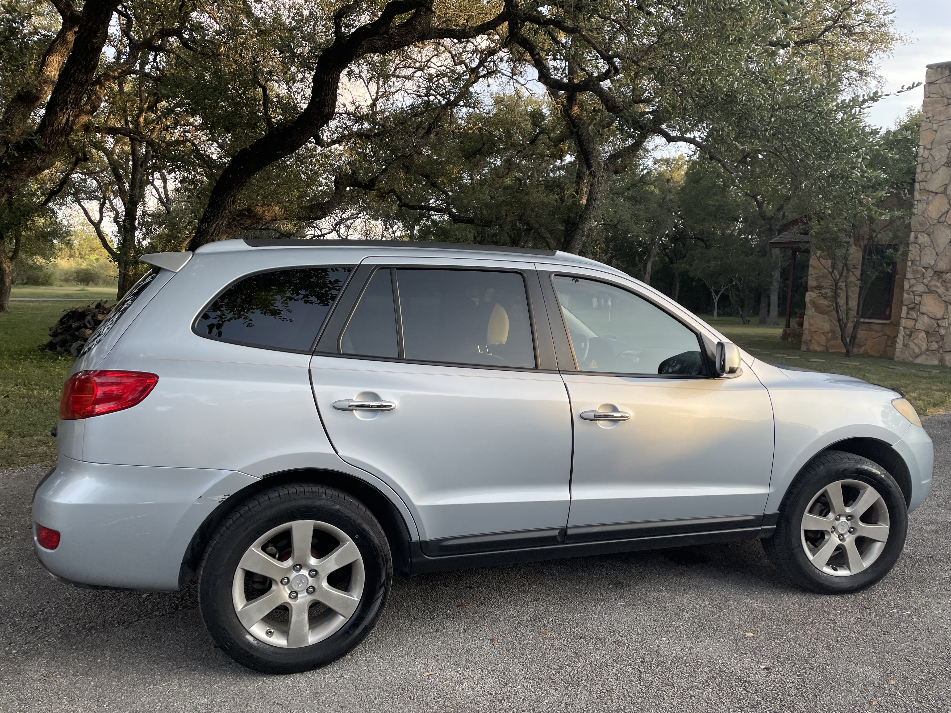 Used 2008 Hyundai Santa Fe Limited FWD image 1