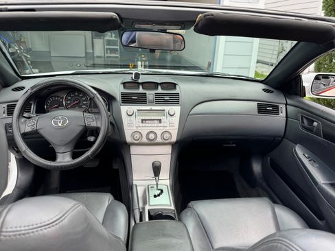 Used 2005 Toyota Solara SE image 11