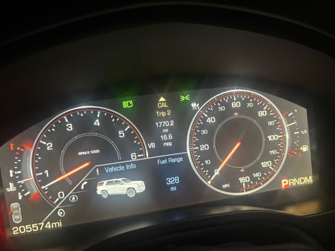 Used 2015 Cadillac Escalade Premium image 13