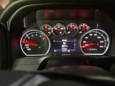 Used 2021 Chevrolet Silverado 1500 LT Trail Boss w/ Convenience Package II image 32