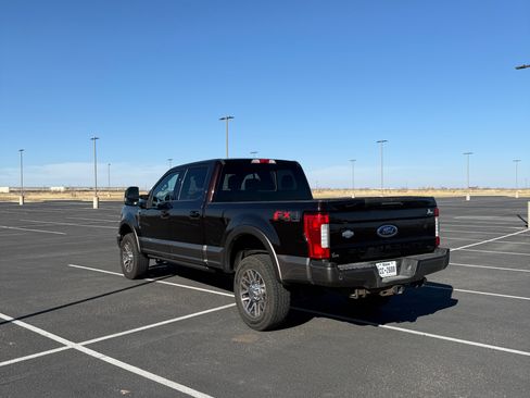 Used 2018 Ford F250 King Ranch w/ King Ranch Ultimate Package image 5