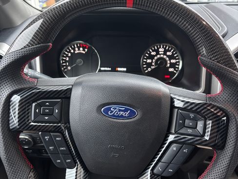 Used 2020 Ford F150 Lariat image 5