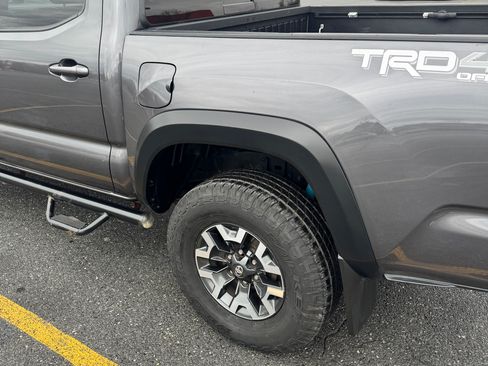 Used 2021 Toyota Tacoma TRD Off-Road image 13