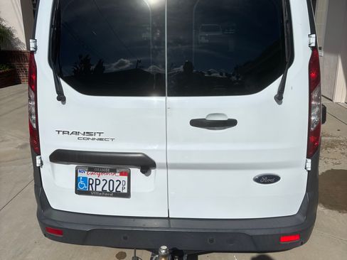Used 2018 Ford Transit Connect XL image 5