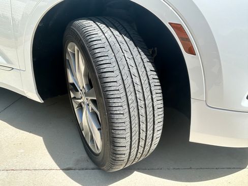 Used 2019 Chevrolet Blazer Premier w/ Sun and Wheels Package image 14