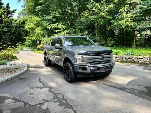 Used 2020 Ford F150 Lariat w/ Equipment Group 502A Luxury image 15