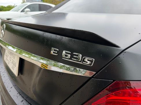 Used 2018 Mercedes-Benz E 63 AMG S image 14