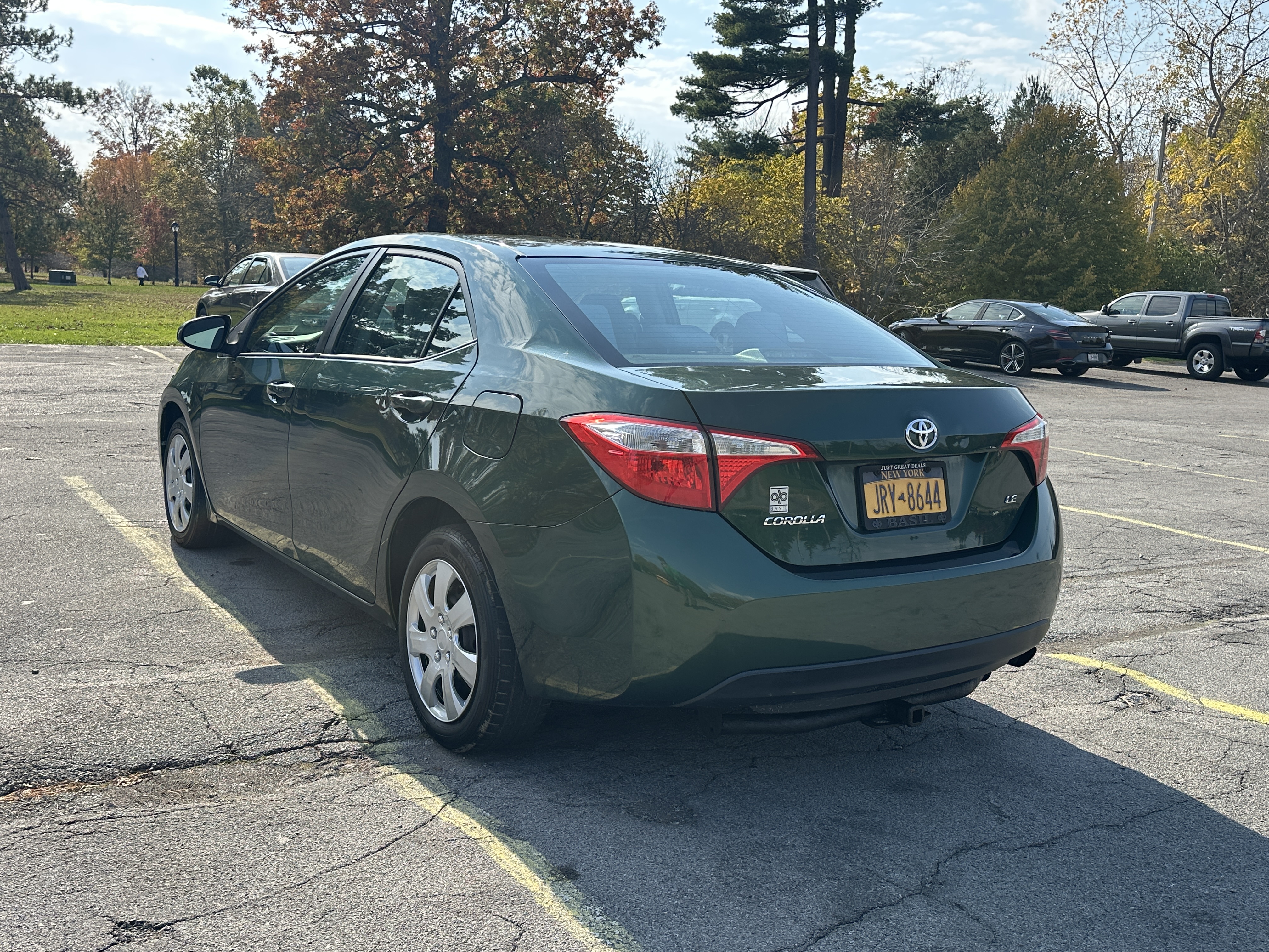 Used 2014 Toyota Corolla LE FWD image 11