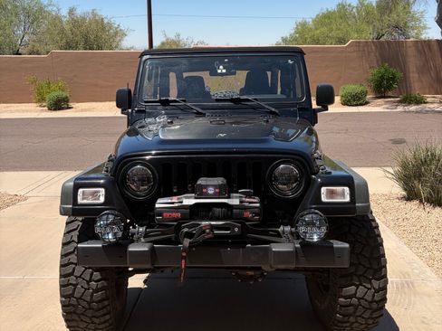 Used 2006 Jeep Wrangler Unlimited AWD/4WD image 1