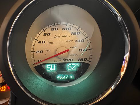 Used 2010 Dodge Challenger SRT8 w/ SRT Option Group II image 15