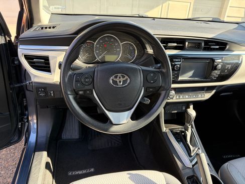 Used 2014 Toyota Corolla LE image 13