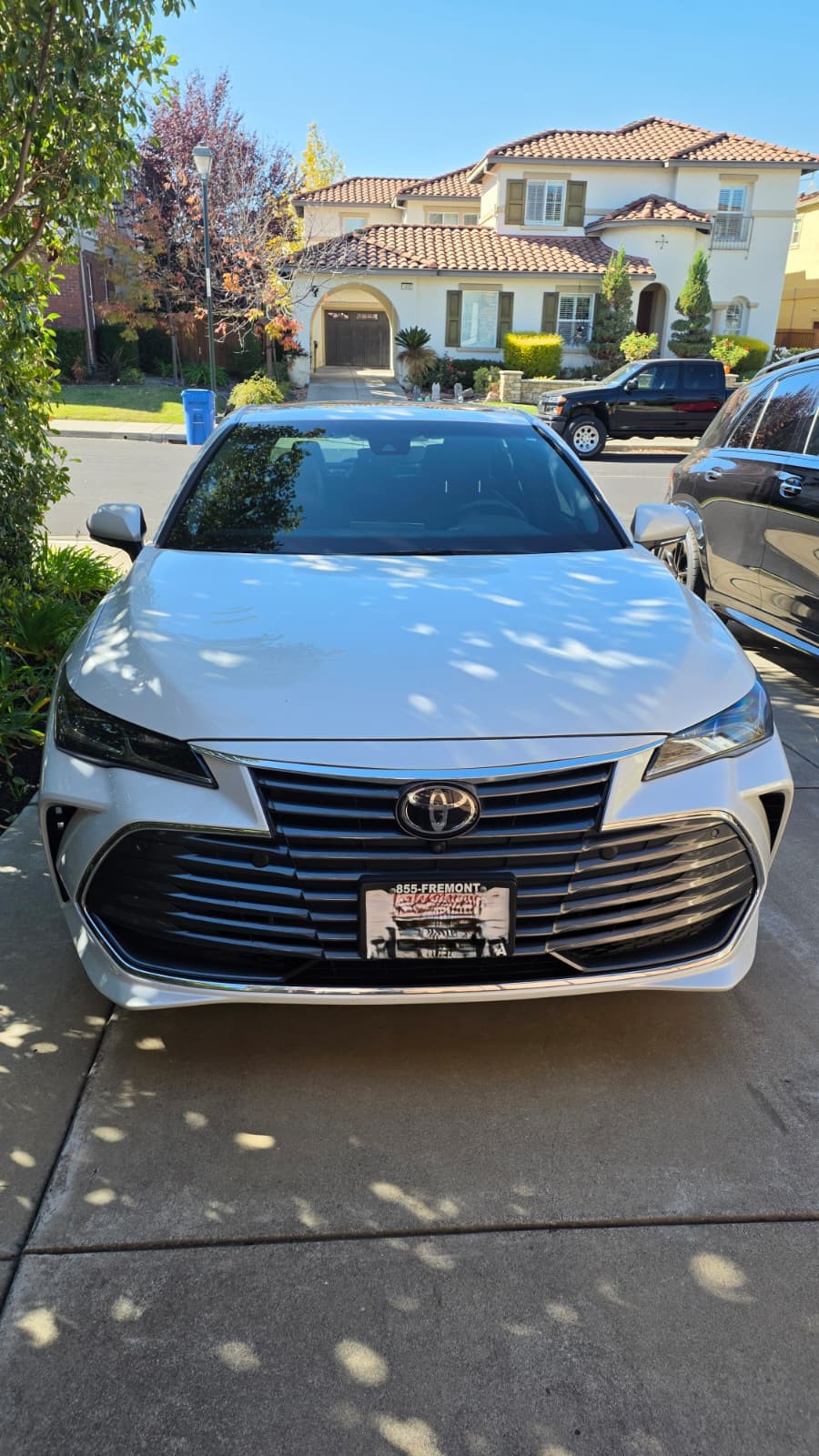 Used 2022 Toyota Avalon Limited w/ Advanced Safety Package FWD image 1