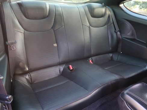 Used 2013 Hyundai Genesis 3.8 image 31