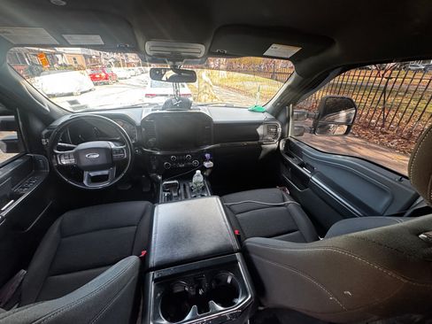 Used 2021 Ford F150 XLT w/ Equipment Group 302A High image 11