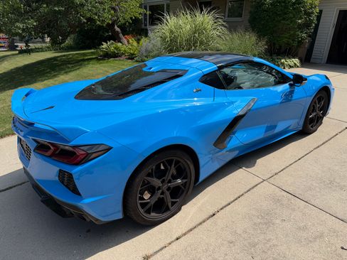 Used 2023 Chevrolet Corvette Stingray Preferred Cpe w/ Z51 Performance Package RWD image 10