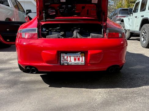 Used 2003 Porsche 911 Carrera image 6