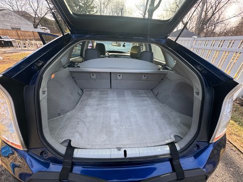 Used 2010 Toyota Prius Five image 11