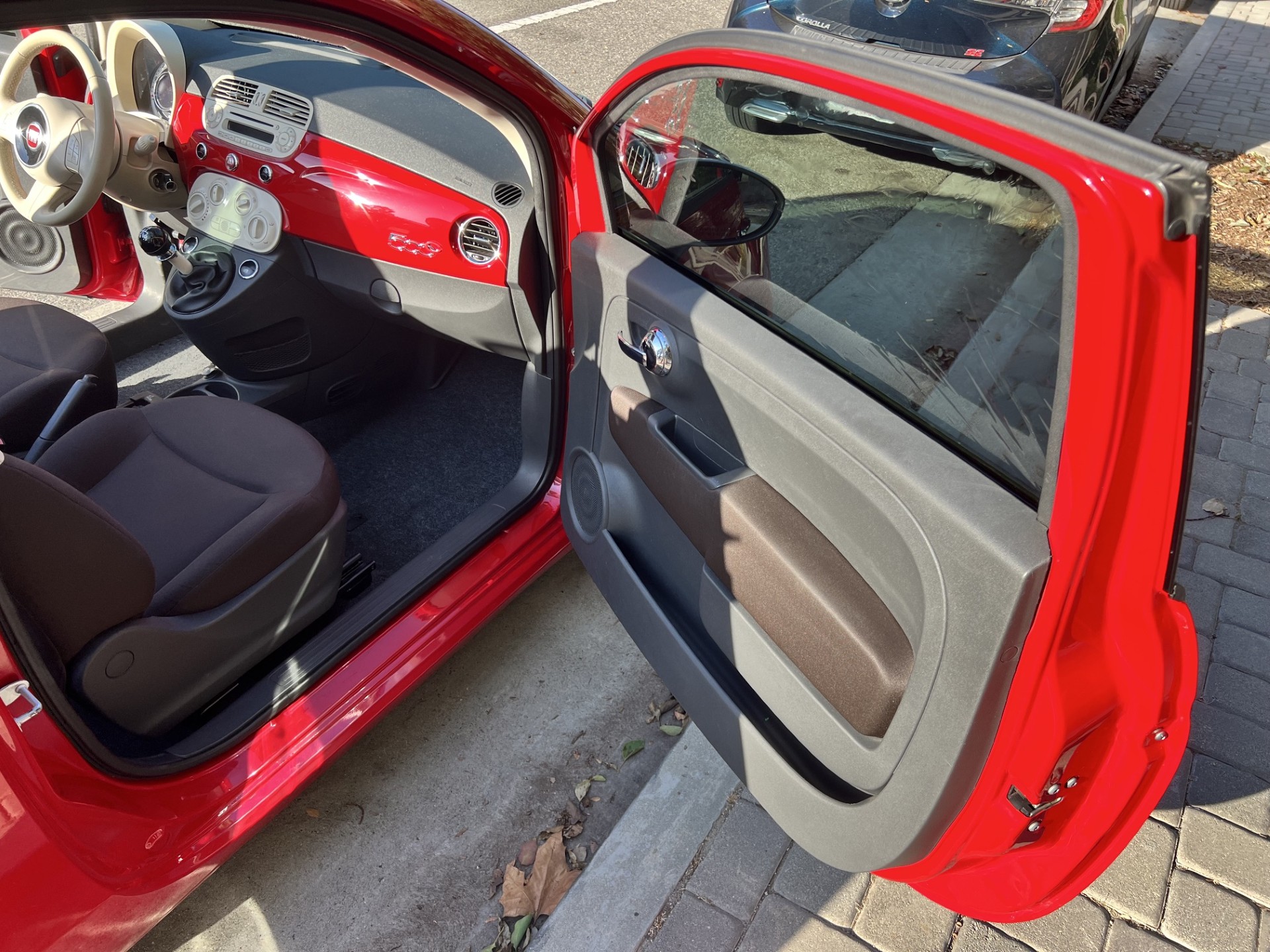 Used 2012 FIAT 500 Pop FWD image 17