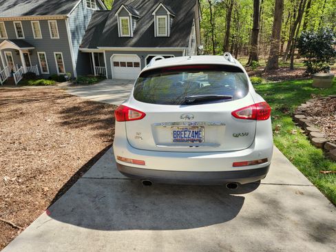 Used 2015 INFINITI QX50 Journey w/ Premium Package image 16