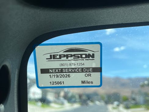 Used 2013 Jeep Wrangler Unlimited Rubicon w/ Connectivity Group image 15