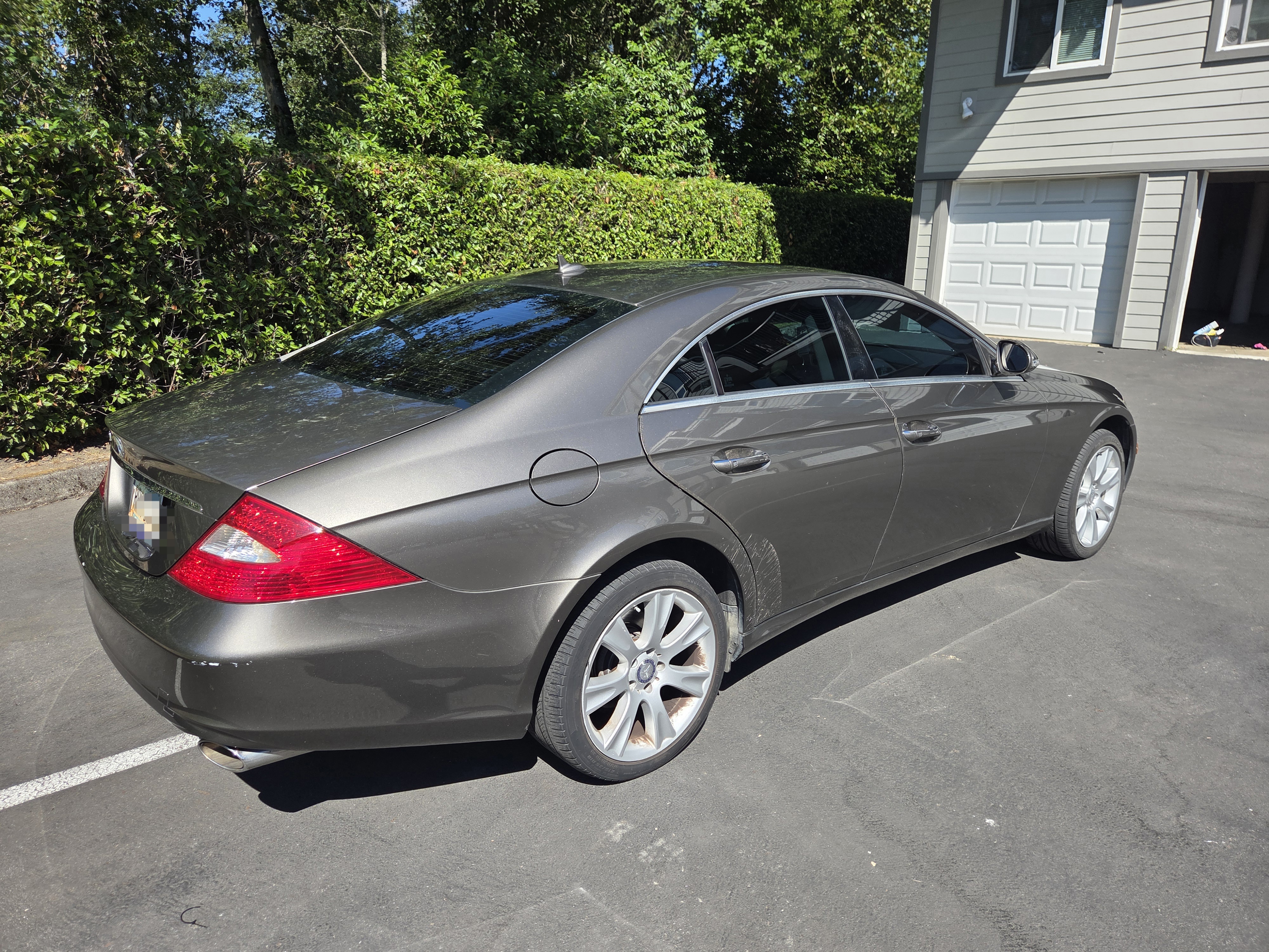Used 2008 Mercedes-Benz CLS 550 image 13