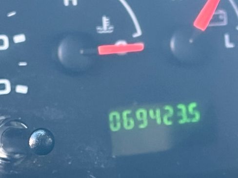 Used 2008 Ford E-350 and Econoline 350 XLT image 4