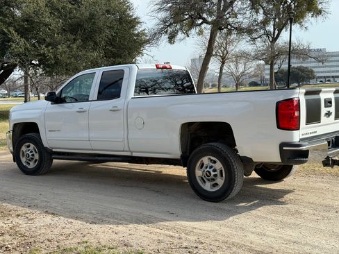 Used 2015 Chevrolet Silverado 2500 LT w/ LT Convenience Package image 5