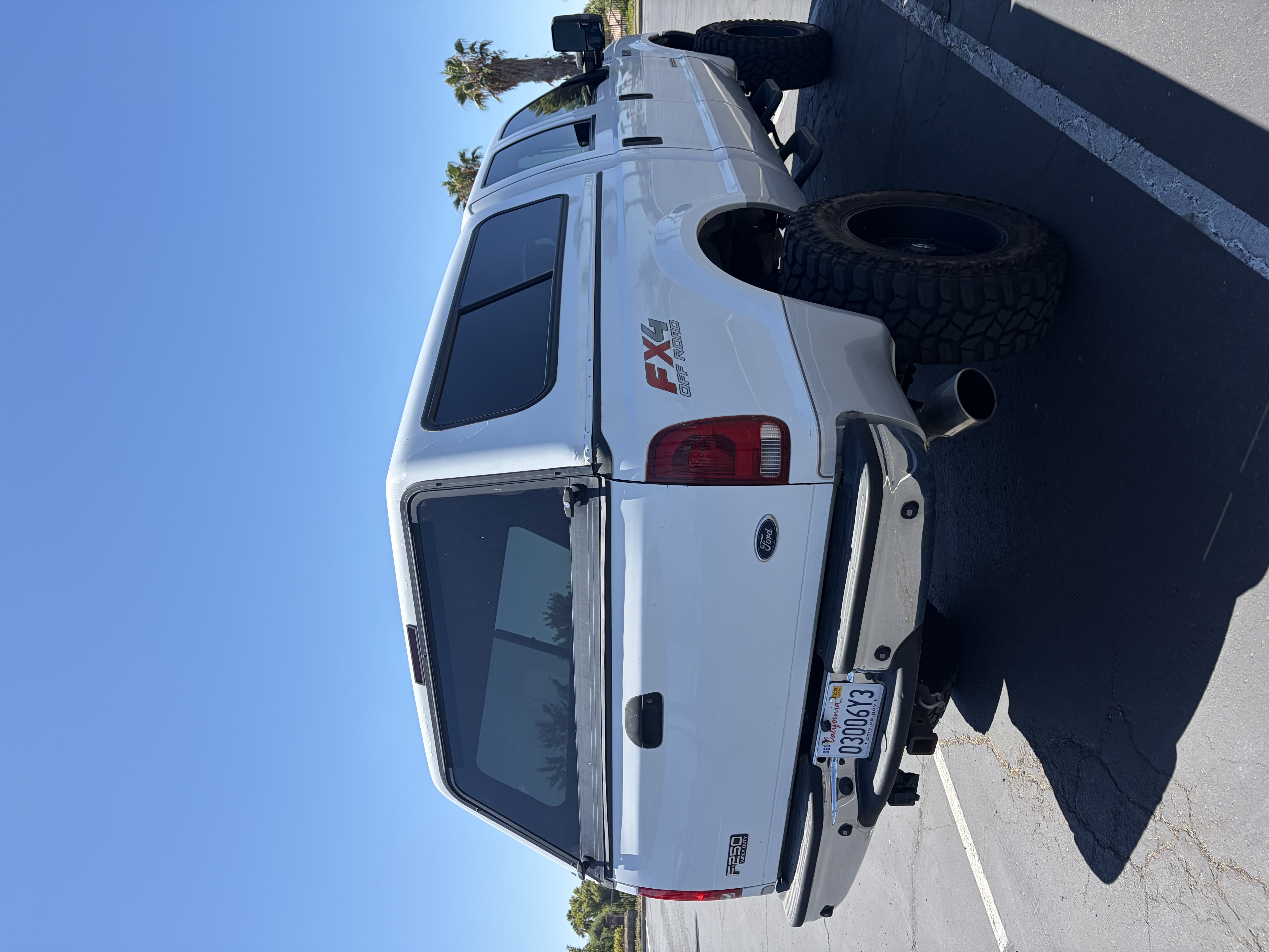 Used 2004 Ford F250 Lariat AWD/4WD image 5