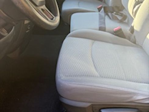 Used 2017 RAM 1500 Express image 5