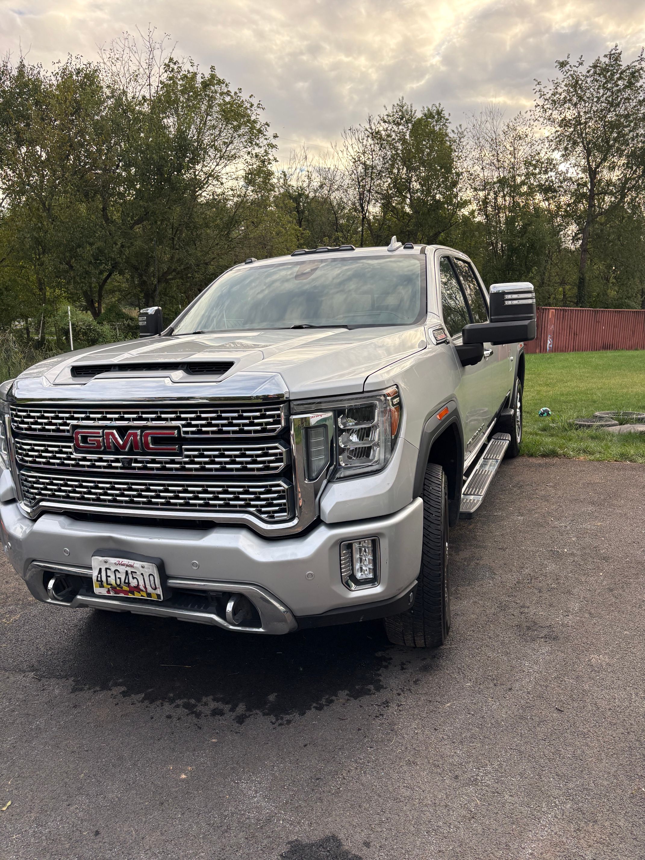 Used 2020 GMC Sierra 2500 Denali w/ Denali Ultimate Package AWD/4WD image 1
