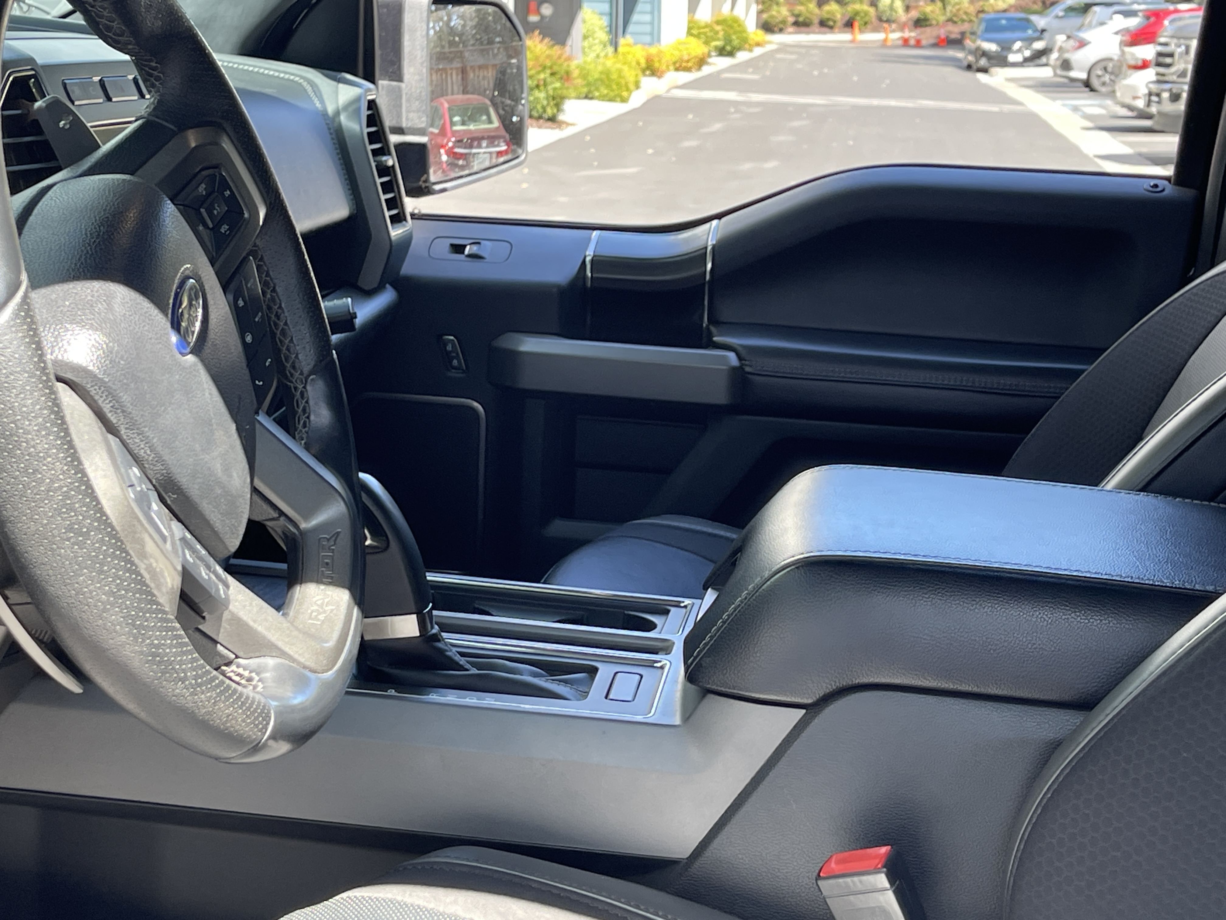 Used 2019 Ford F150 Raptor w/ Equipment Group 802A Luxury AWD/4WD image 8