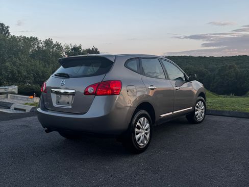Used 2013 Nissan Rogue S FWD image 21