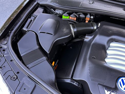 Used 2001 Volkswagen Passat GLX image 18