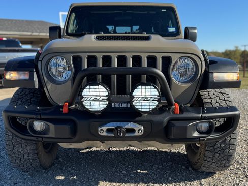 Used 2020 Jeep Gladiator Mojave w/ Trailer Tow Package image 6