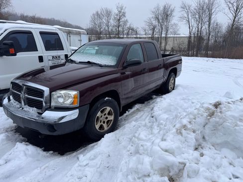 Used 2005 Dodge Dakota SLT image 5