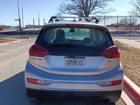 Used 2017 Chevrolet Bolt Premier image 2