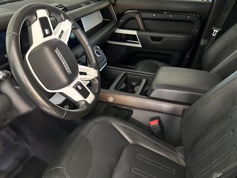 Used 2020 Land Rover Defender 110 HSE image 9