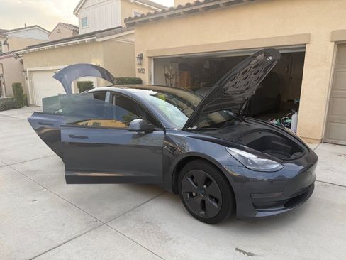 Used 2023 Tesla Model 3 Standard Range RWD image 10