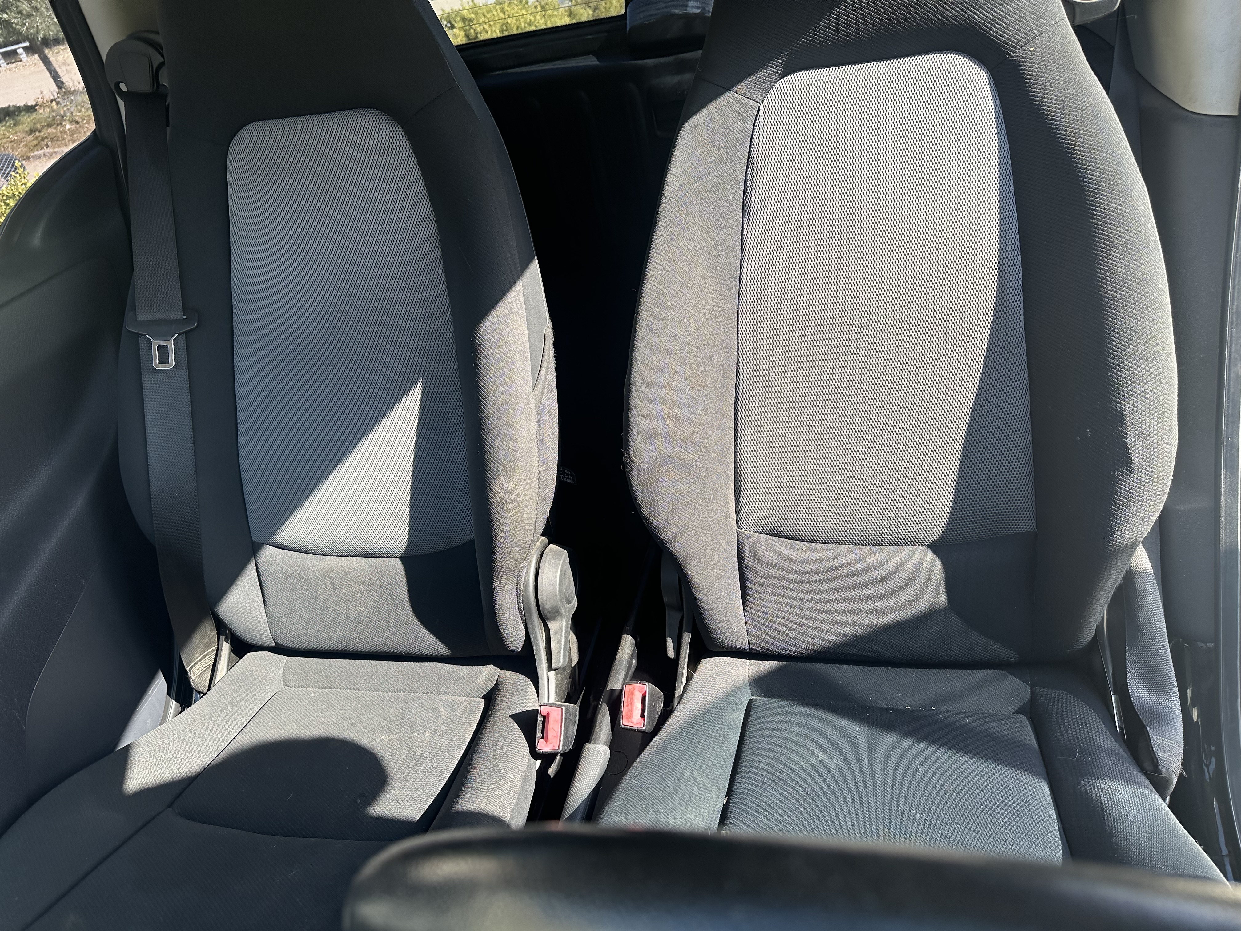 Used 2014 smart fortwo pure RWD image 6