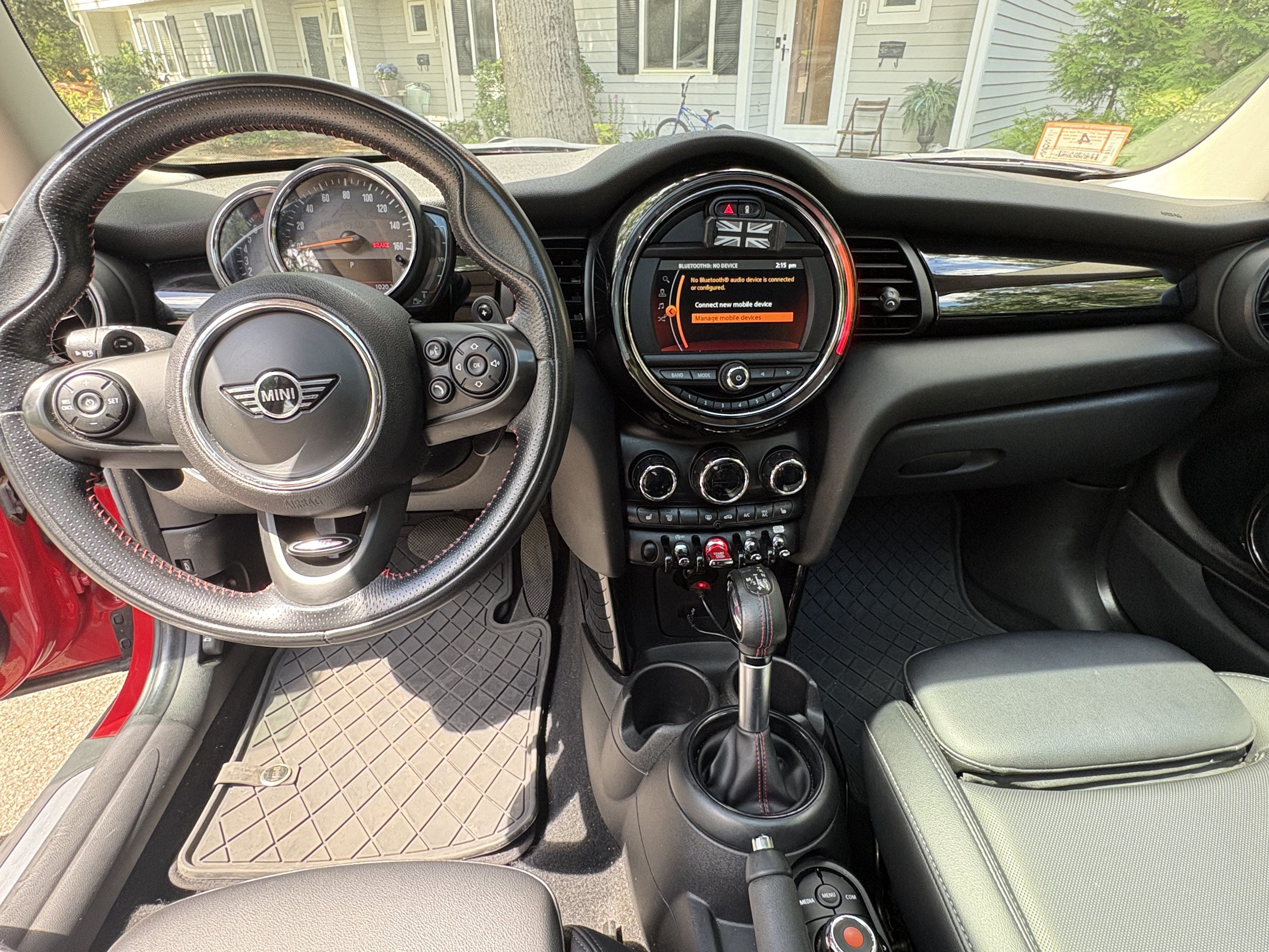 Used 2019 MINI Cooper S w/ Signature Upholstery Package FWD image 17