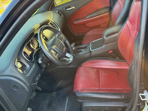 Used 2015 Dodge Charger R/T w/ Premium Group RWD image 12