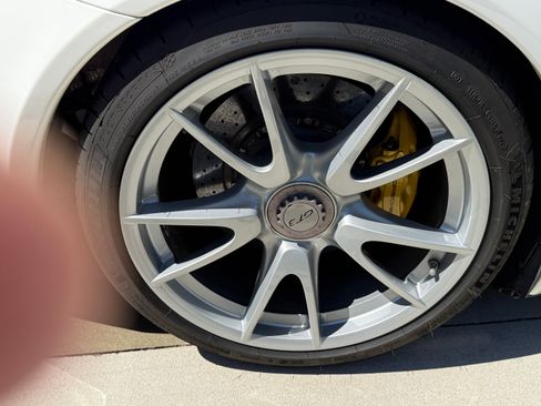 Used 2010 Porsche 911 GT3 RWD image 8