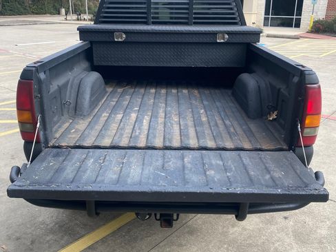 Used 2002 Chevrolet Silverado 2500 LS w/ Electrical Convenience Pkg image 8