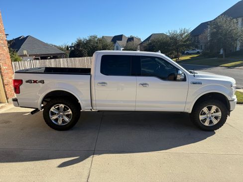 Used 2019 Ford F150 Platinum w/ Equipment Group 701A Luxury image 6