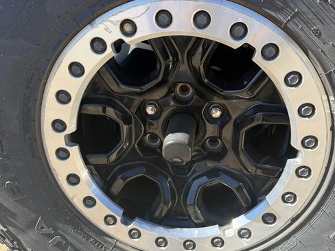 Used 2021 Ford Bronco Black Diamond w/ Sasquatch Package image 11