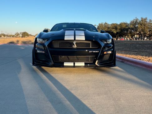 Used 2022 Ford Mustang Shelby GT500 w/ Technology Package image 5