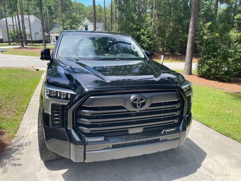 Used 2024 Toyota Tundra Limited AWD/4WD image 2
